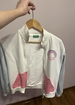 Світшот жіночий united colors of benetton молочний з блакитними рукавами розмір xs