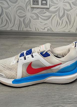 Оригинальные кроссовки nike air zoom vomero 16