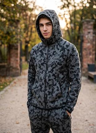 Спортивний костюм чоловічий nike tech fleece camo розмір s