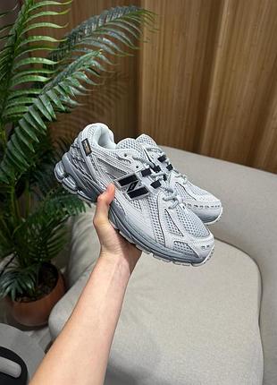 Кросівки new balance cordura ligh grey