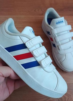 Оригинальные кроссовки adidas р34 длина стельки по факту 22см