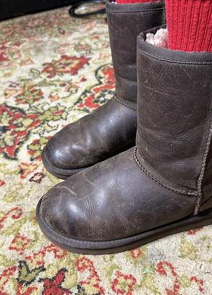 Уггі ugg середні шкіряні коричневі вінтажні