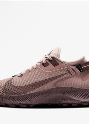 Кросівки nike pegasus trail gore-tex рожеві пудрові, розмір 39, устілка 25,8 см