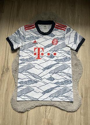 Adidas x bayern футболка дуже гарна