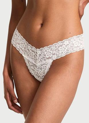 Кружевные трусики тонг victoria's secret