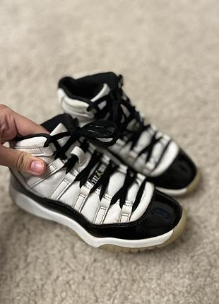 Кросівки хлопчачі  air jordan 11 retro