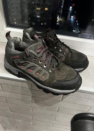 Кросівки жіночі mountain warehouse path сірі 39 розмір 24,5-25 см