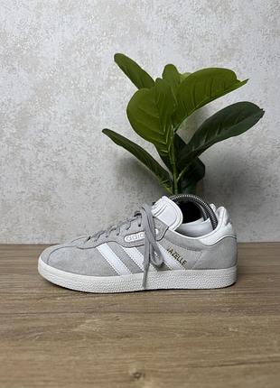 Чоловічі шкіряні кросівки adidas gazelle розмір 40