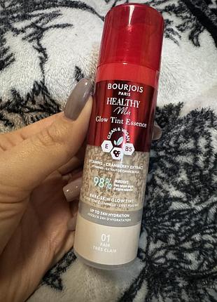 Тональная основа bourjois новая