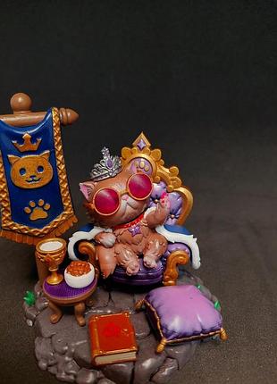 Статуетка, princess donut – gc, bwr, nw, queen anne chonk | dungeon crawler carl