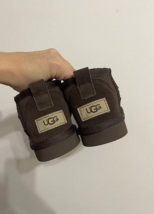 Дитячі шоколадні короткі натуральні уггі ugg classic ultra mini розмір 32,5-33