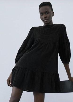 Чорна сукня zara з вишивкою