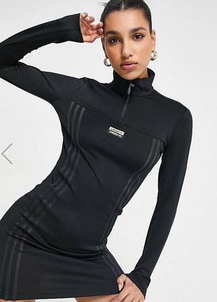 Adidas спортивна сукня з рукавом чорна