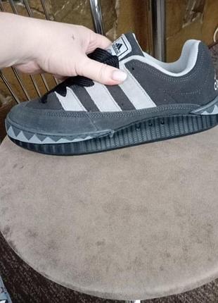 Кросівки чоловічі adidas шкіряні та замшеві, 26.5 см
