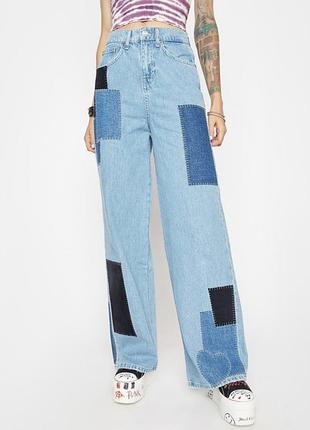 Широкі жіночі джинси бренду bdg (urban outfitters) із декором у стилі печворк та аплікацією у формі серця