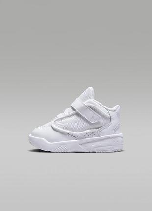 Дитячі кросівки nike jordan max aura найк 25 р 14см