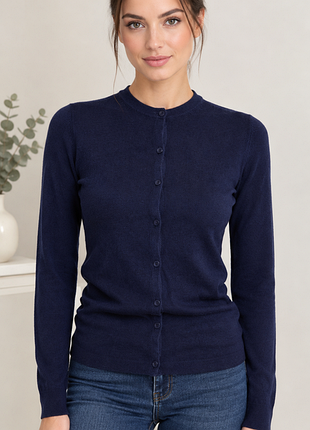 Zara женский кардиган кофта на пуговицах в идеальном состоянии
zara женский кардиган кофта на пуговицах в идеальном состоянии