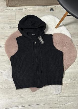 Вʼязана жилетка від boohoo