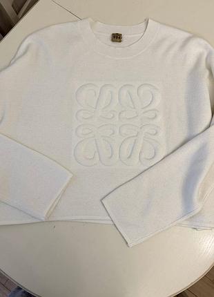 Светр s oversize