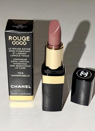 Rouge coco le rouge satiné soin hydratant et lissant longue tenue longwear satin lipstick, 104❤️