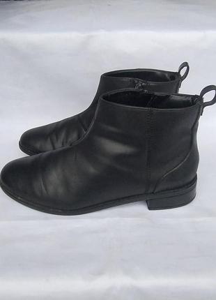 Ботильйони жіночі шкіряні утеплені clarks drew moon.