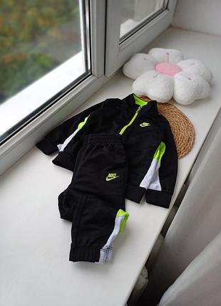 Костюм спортивный nike