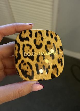 Палетка тіней для повік dolce & gabbana з леопардовим принтом