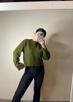 Жіночий светр bershka оливковий 3