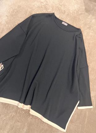 Светр вільного крою plus size