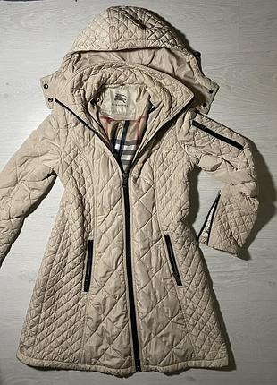 Стильна брендова стьобана куртка burberry london в клітинку