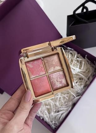 Палетка румян ambient lighting palette — flushed edit