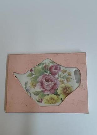 Мини блюдце, подставка для чайных пакетиков, ложки.