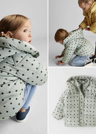 Куртка дитяча zara стьобана у горошок з капюшоном 3-4 роки 104 см
