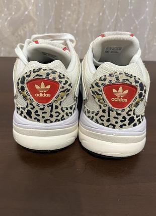 Жіночі кросівки  adidas falcon 2000 5