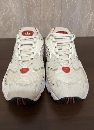 Жіночі кросівки  adidas falcon 2000 3