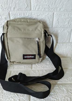 Новая сумка меседжер eastpak 3