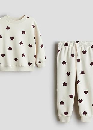 Дитячий костюм h&m бавовняний з флісом та принтом сердечок