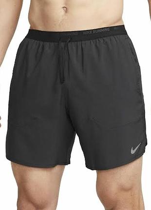 Спортивні шорти nike