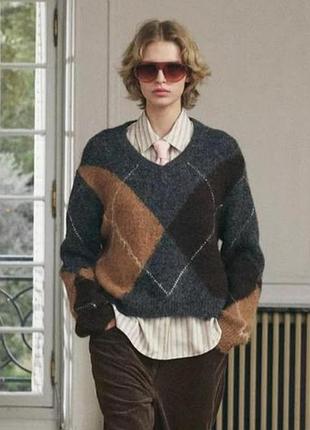 Oversize пуловер в ромби zara