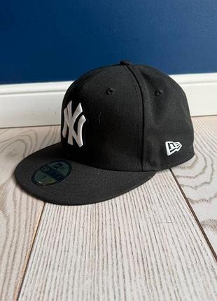 Кєпка new era ny