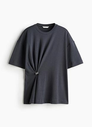 Оверсайз футболка з акцентом збоку від h&m