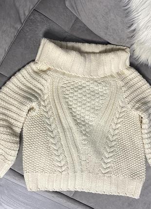 Светр h&m молочного кольору з високою та широкою горловиною