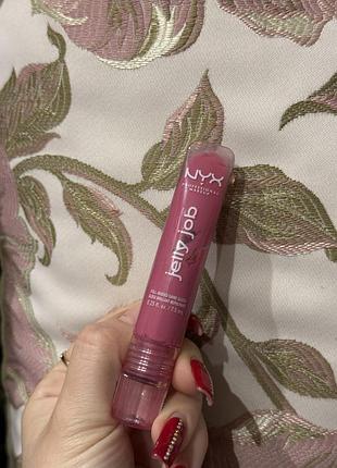 Nyx professional makeup jelly job  блиск з ефектом об'ємного сяйва для губ