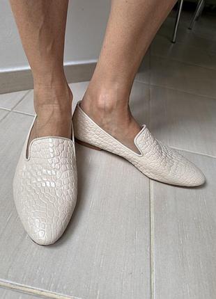 Продам шкіряні лофери hegos milano
