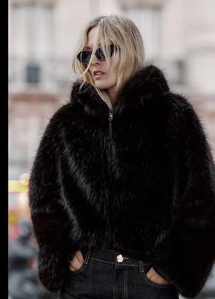 Тепла шубка zara