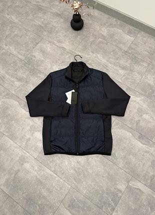 Курточка tee jays.