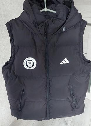 Фірмовий дутий жилет унісекс adidas (колекція бренду primark)