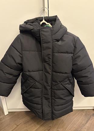 Зимове пальто benetton для дитини 6-7 років 122 см чорне