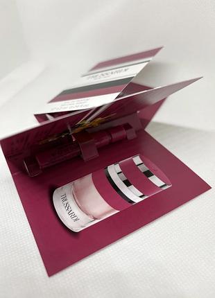 Оригинальный пробник trussardi ruby red trussardi парфюмированная вода 3