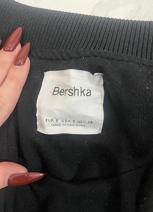 Жіночий бомбер bershka чорний 2